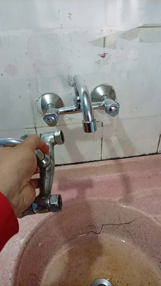 Düzce Tesisat - Lavabo Bataryası ve Spiral Flex Bağlantısı
